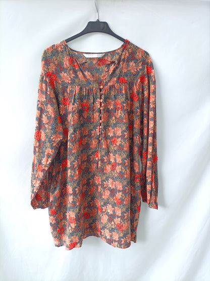 ZARA. Vestido flores bordado T.m