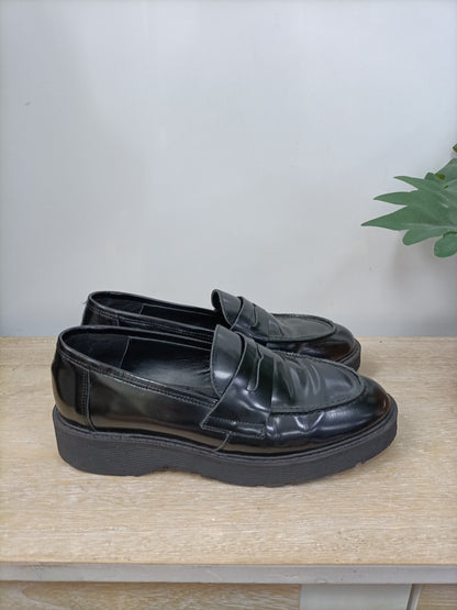 OTRAS. Mocasines negros T.38