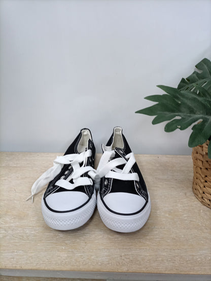 OTHERS. Black toe sneakers S.38