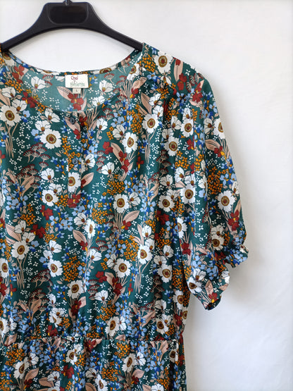 CHAL Y PIMIENTA. Vestido Verde flores T.l