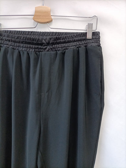 ONLY. Black Flowy Pants Tu(m)