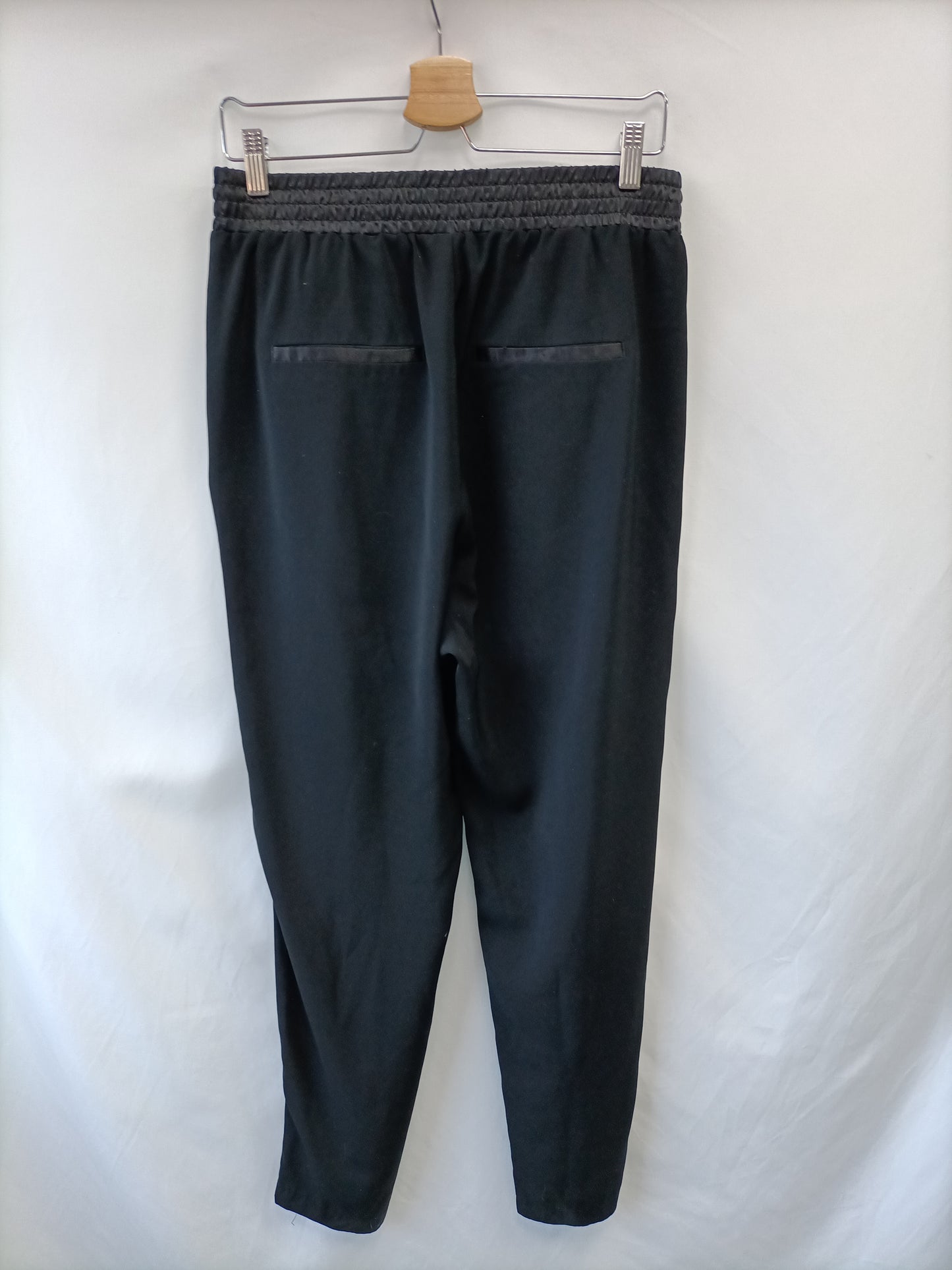 ONLY. Black Flowy Pants Tu(m)