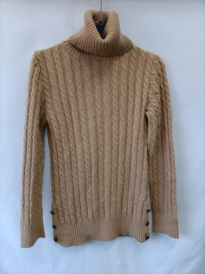 ZARA. Beige cable knit Ts sweater