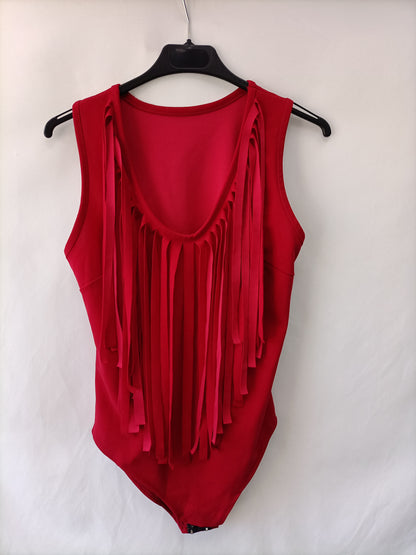 OTRAS. Body rojo flecos T.u(s)
