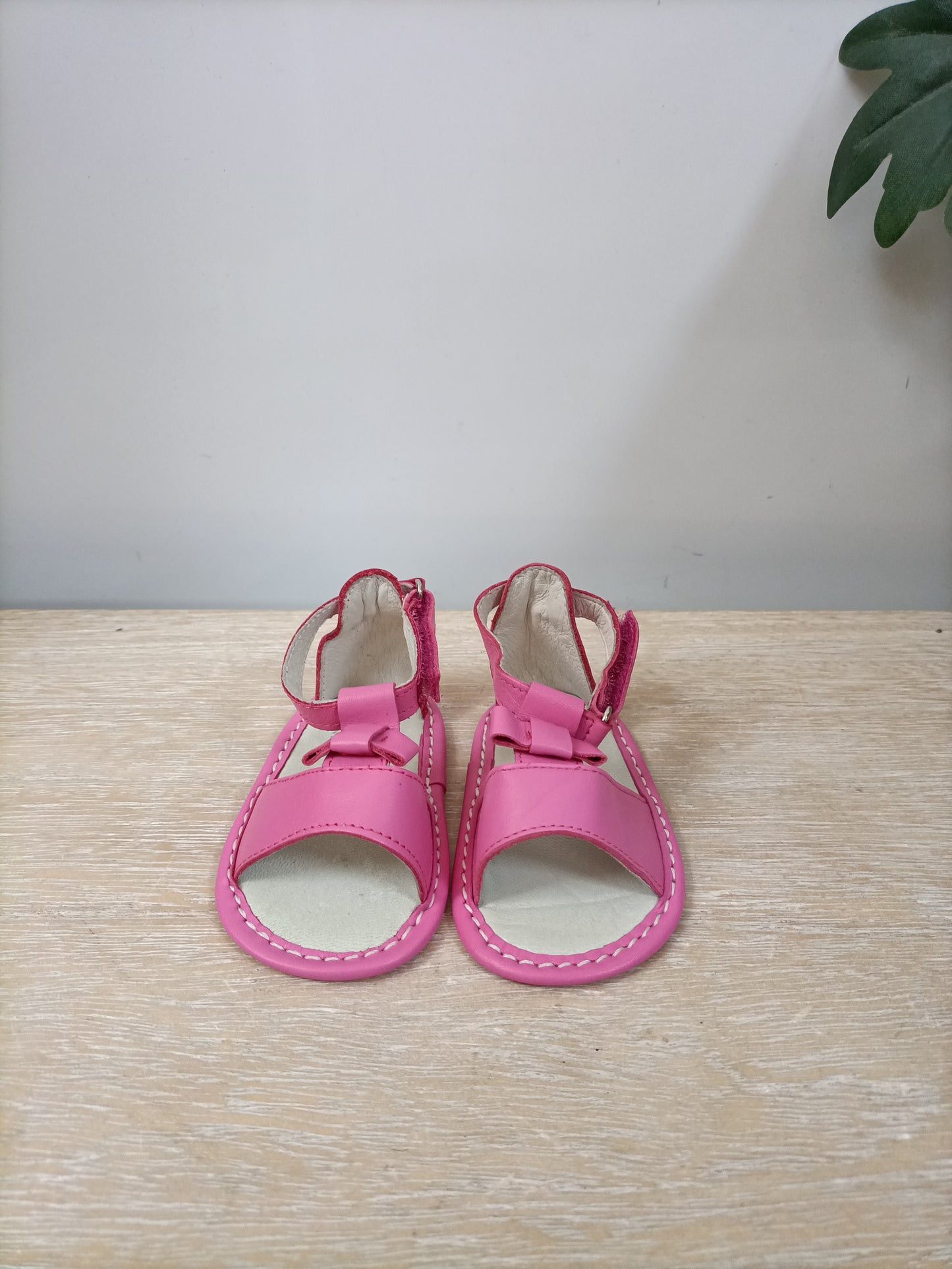 SWEETS. Pink sandals size 16