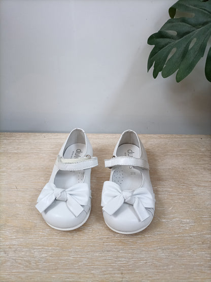 DULCES. Merceditas blancas T.22