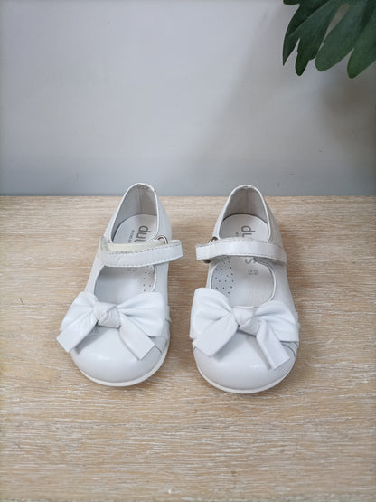 DULCES. Merceditas blancas T.22