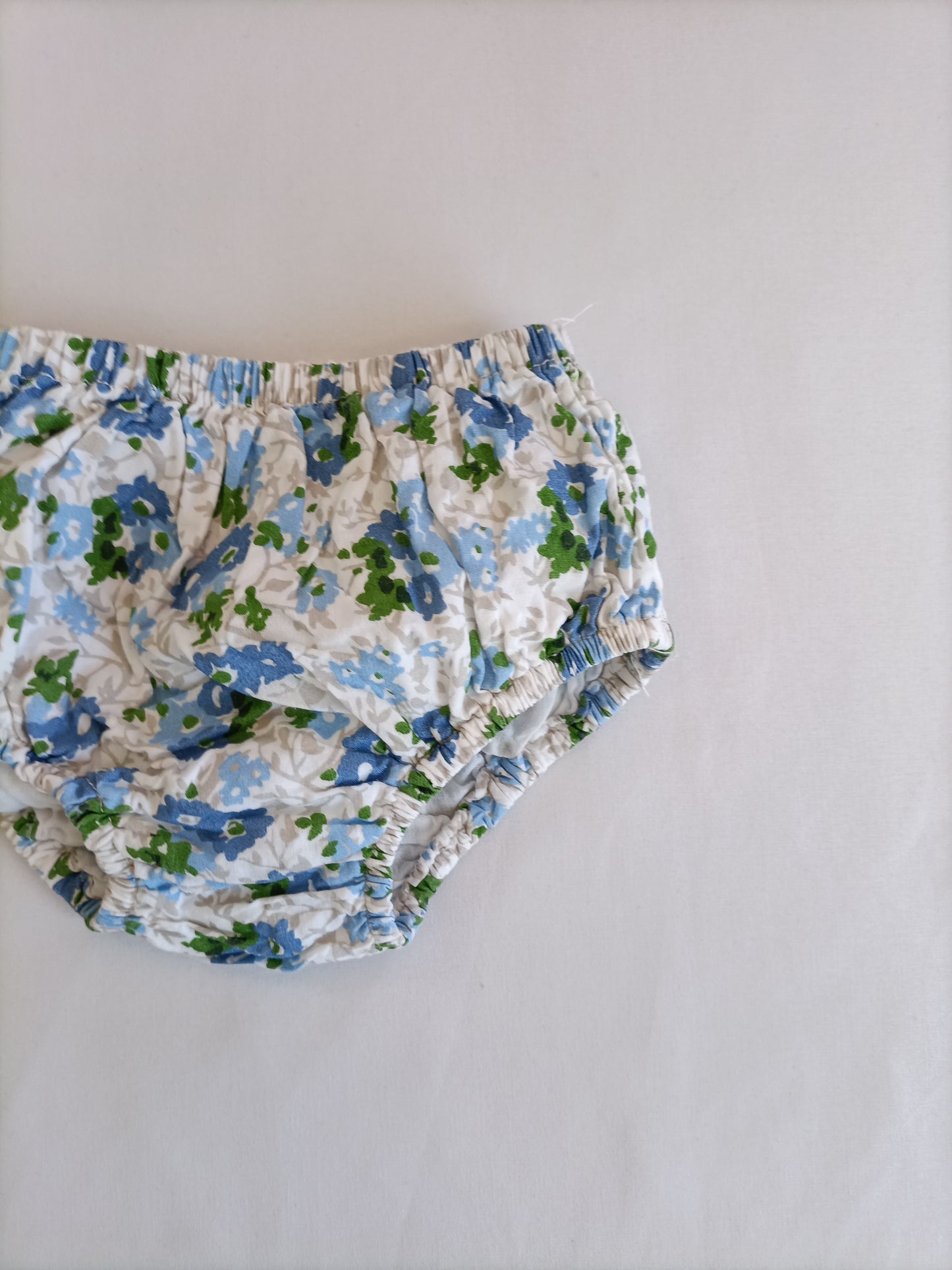 LA ORMIGA. Cubrepañal flores T.9 meses