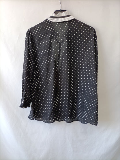 ZARA. Blusa fluida lunares T.m
