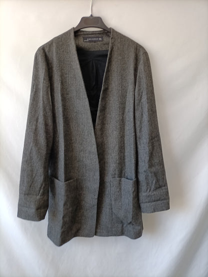 ZARA.Chaqueta Fina gris T.M