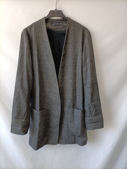 ZARA.Chaqueta Fina gris T.M