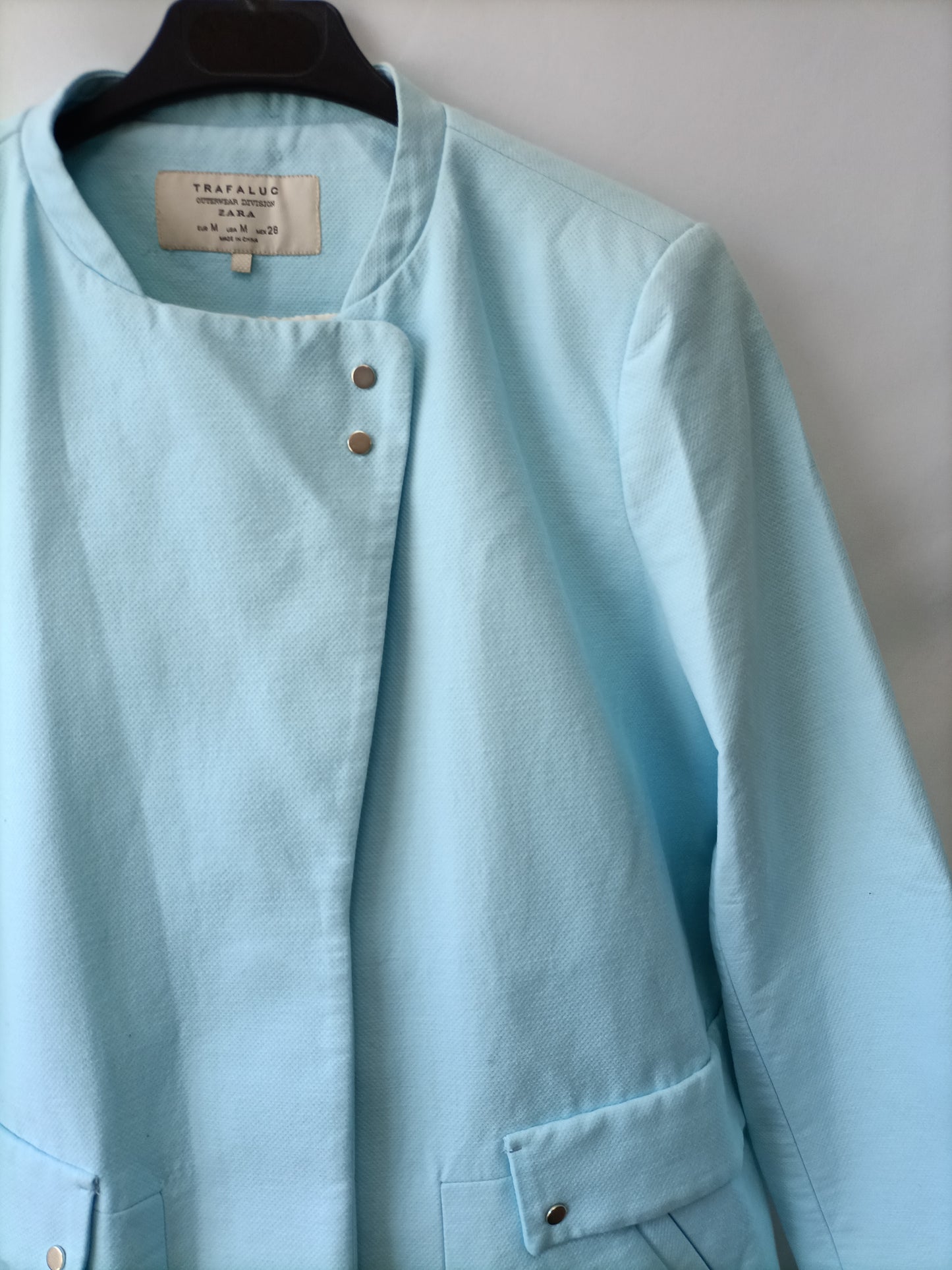 ZARA.Chaqueta Fina azul T.M