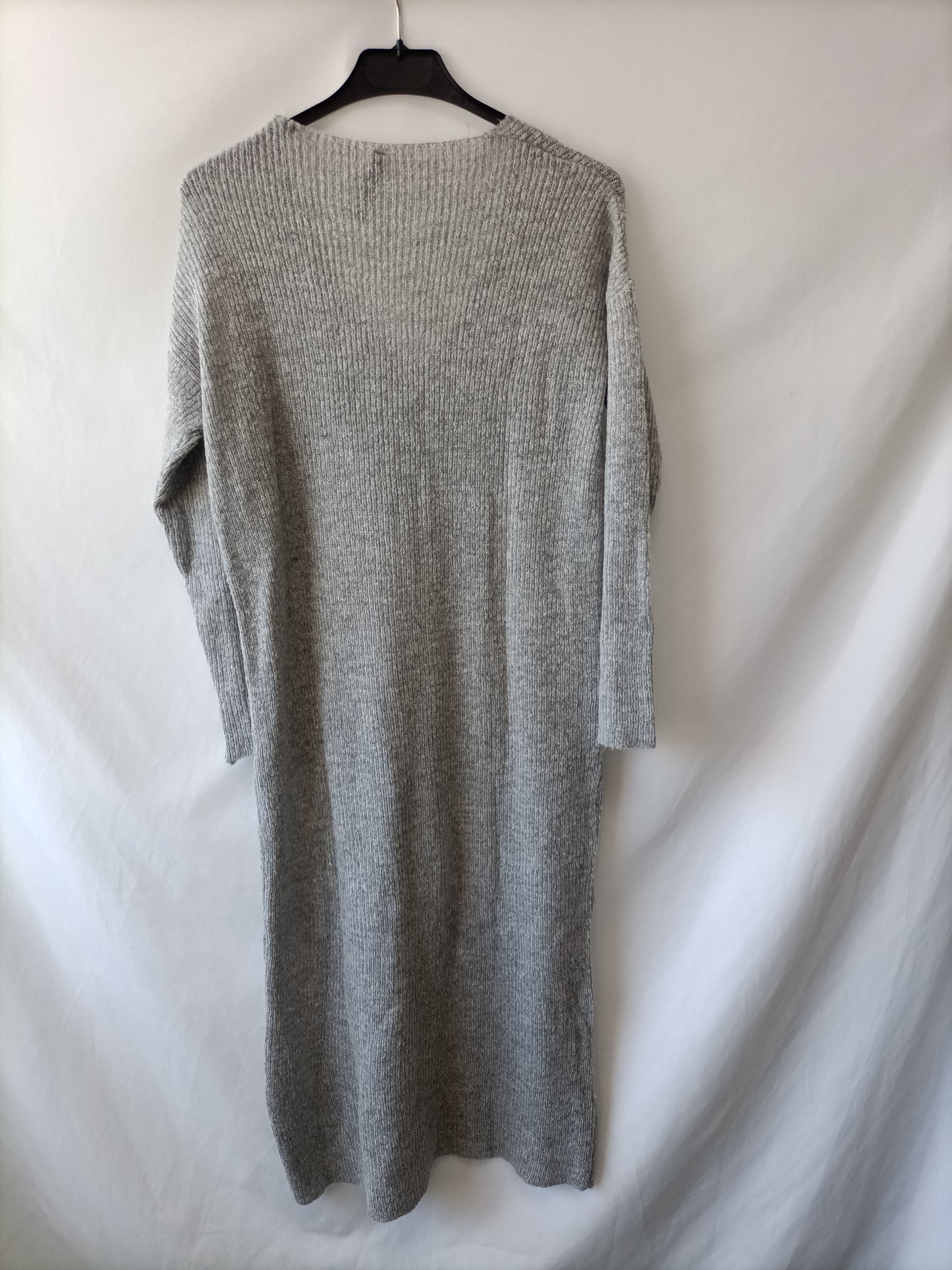 BERSHKA.Vestido gris midi punto T.XS