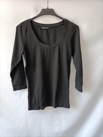 STRADIVARIUS.Black stretch t-shirt TM
