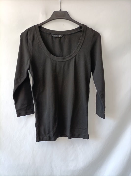 STRADIVARIUS.Black stretch t-shirt TM