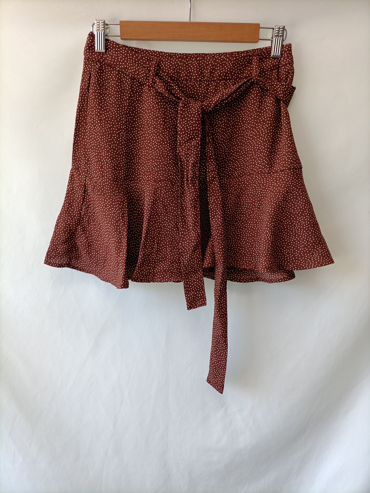 STRADIVARIUS.Falda pantalón lunares T.M