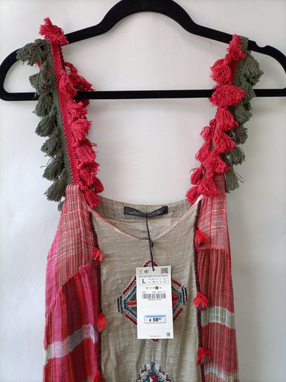 ZARA.Vestido bordado T.L