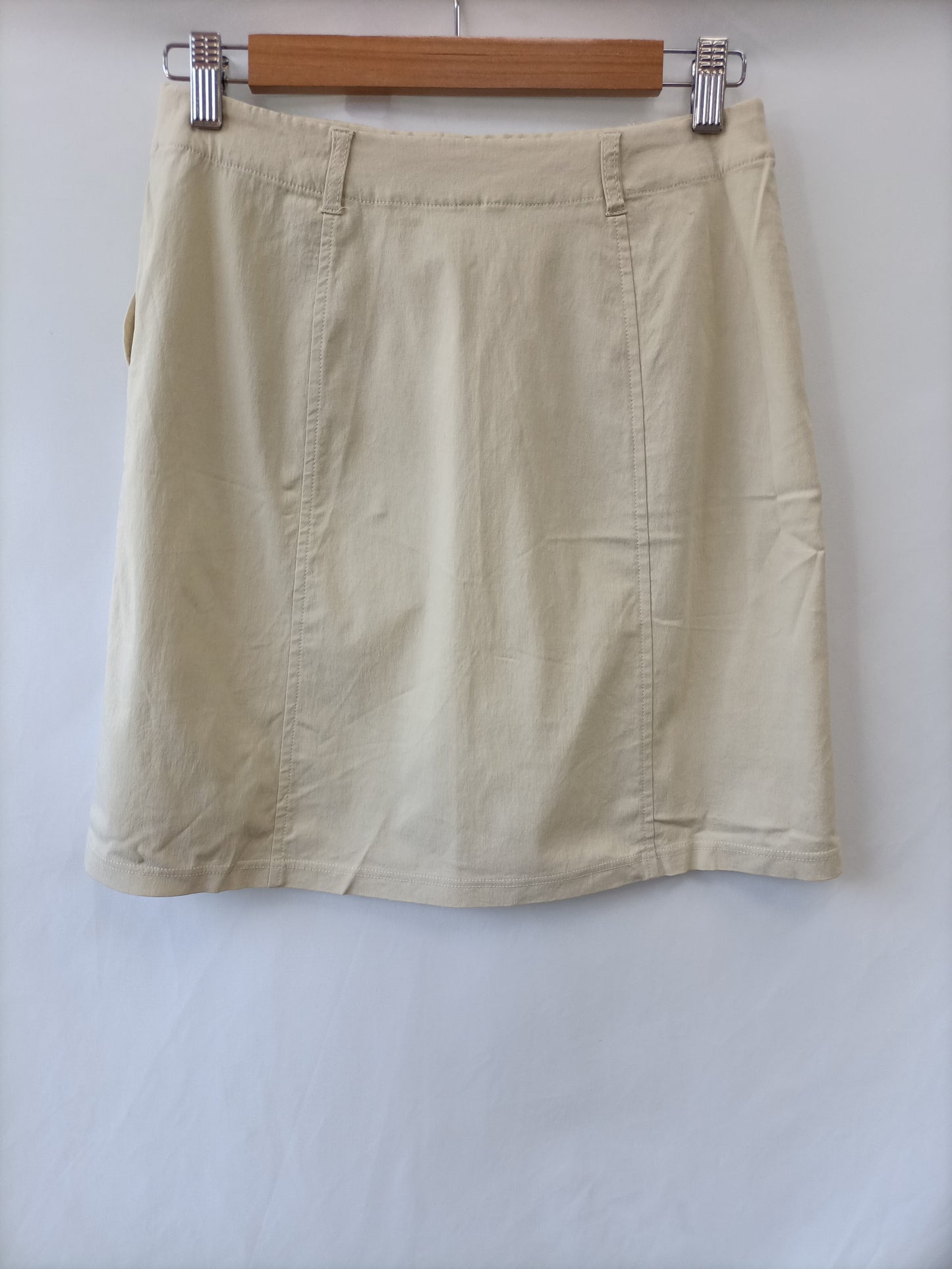 OTHERS. Beige elastic skirt with buttons S.38