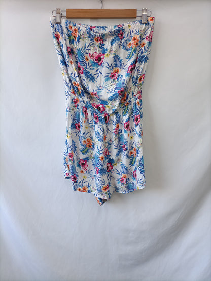 H&amp;M. Floral strapless jumpsuit T.38