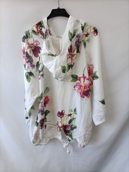 OTRAS. chaqueta blanca estampada capucha T.m/l
