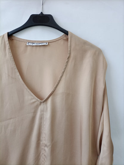 MAK BY MARISA ARACELI. Blusa beige T.36