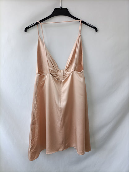 ZARA. Vestido  corto nude tirantes T.l