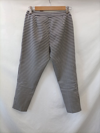 BENETTON. Geometric trousers size 40