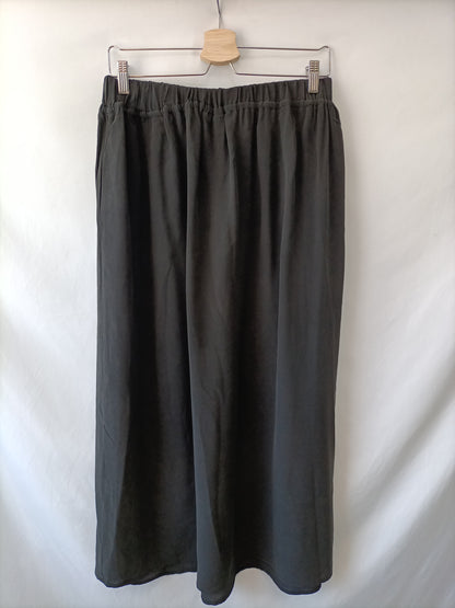 ZARA HOME. Falda gris seda T.m