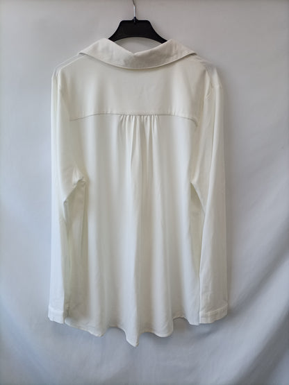 JAVIER SIMORRA. Blusa blanca pedrería T.46