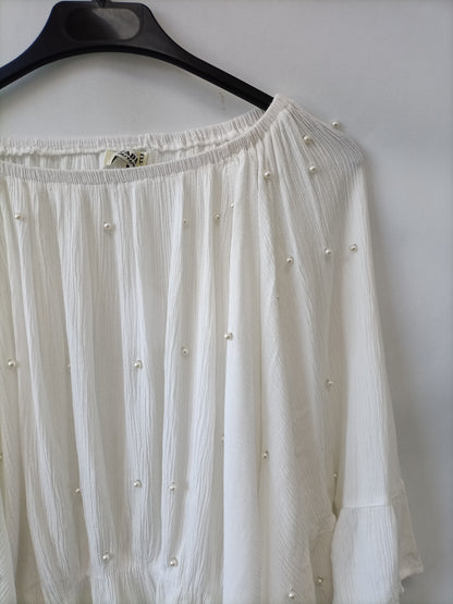 OTRAS. Top blanco perlas Tu