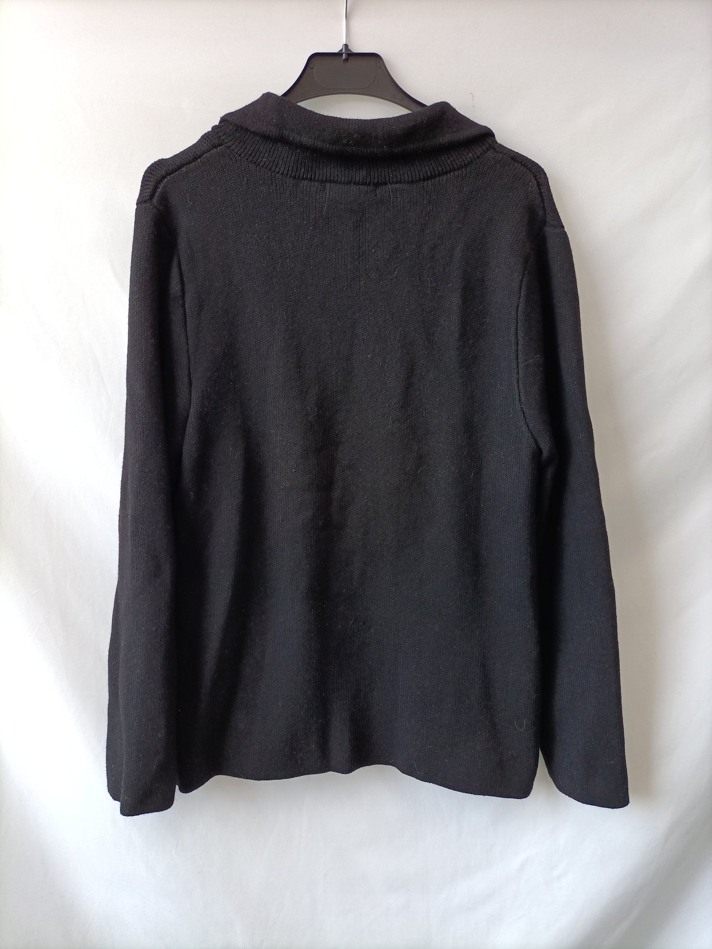 H&amp;M. Black knitted cardigan Tl