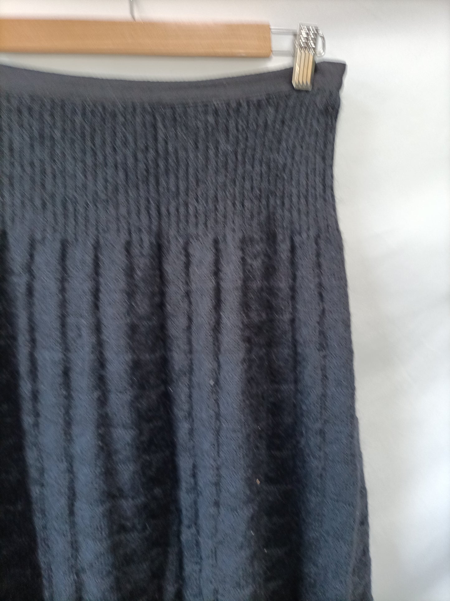 INTROPIA.Black wool skirt Tm