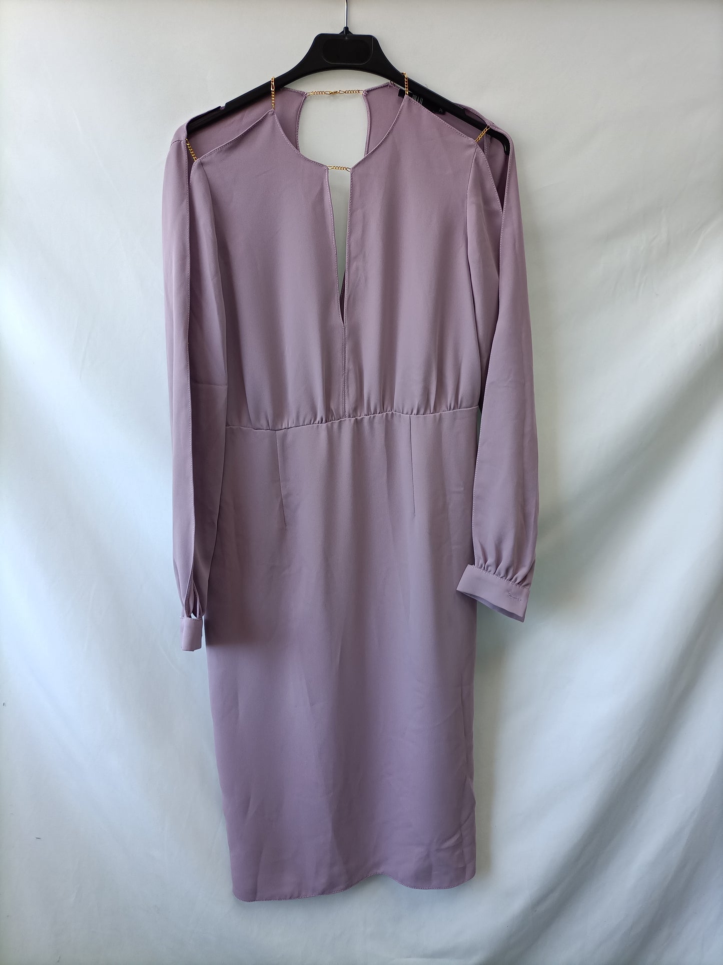 LOLA LI. Vestido lila cadenas T.38