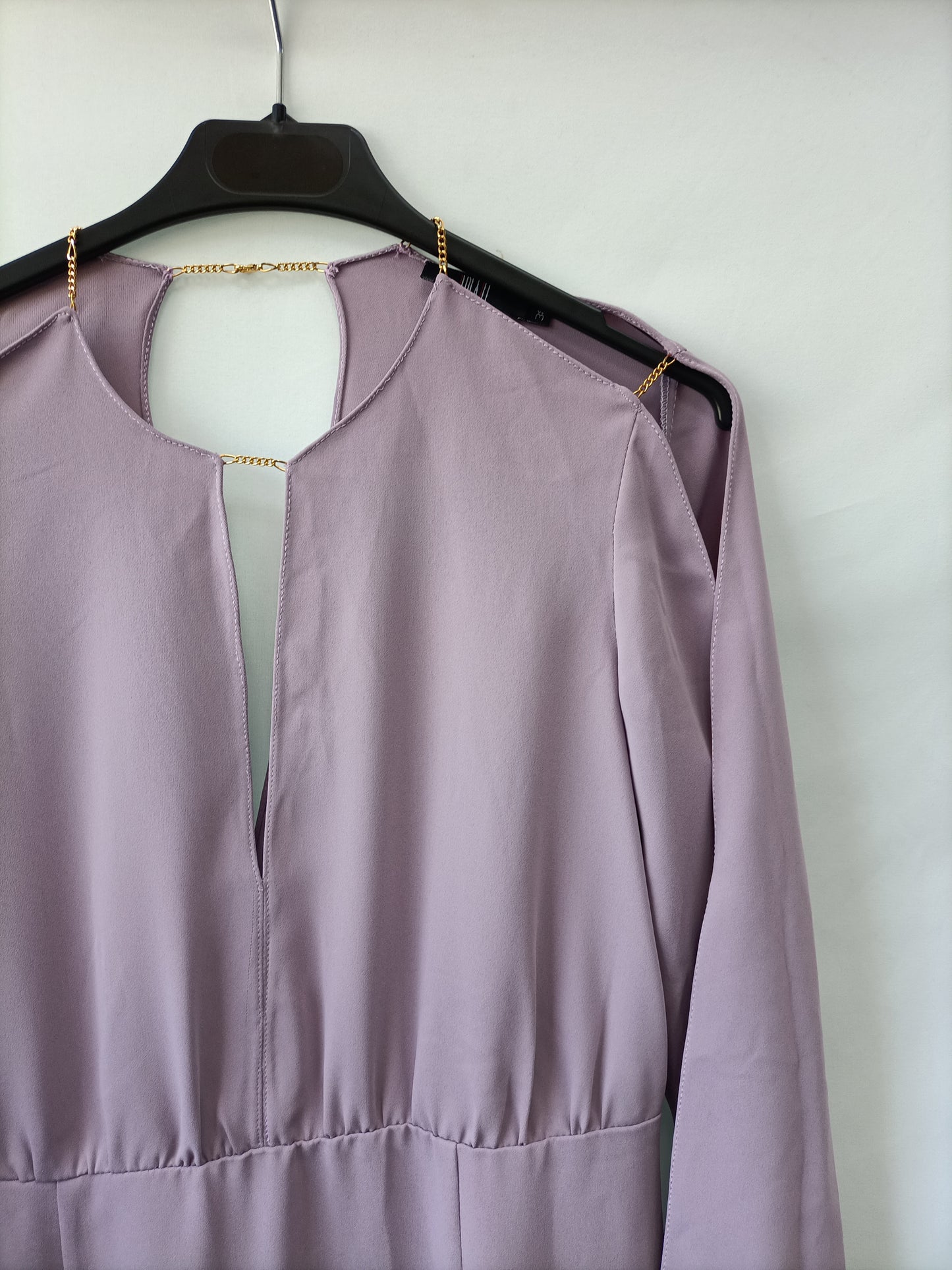 LOLA LI. Vestido lila cadenas T.38