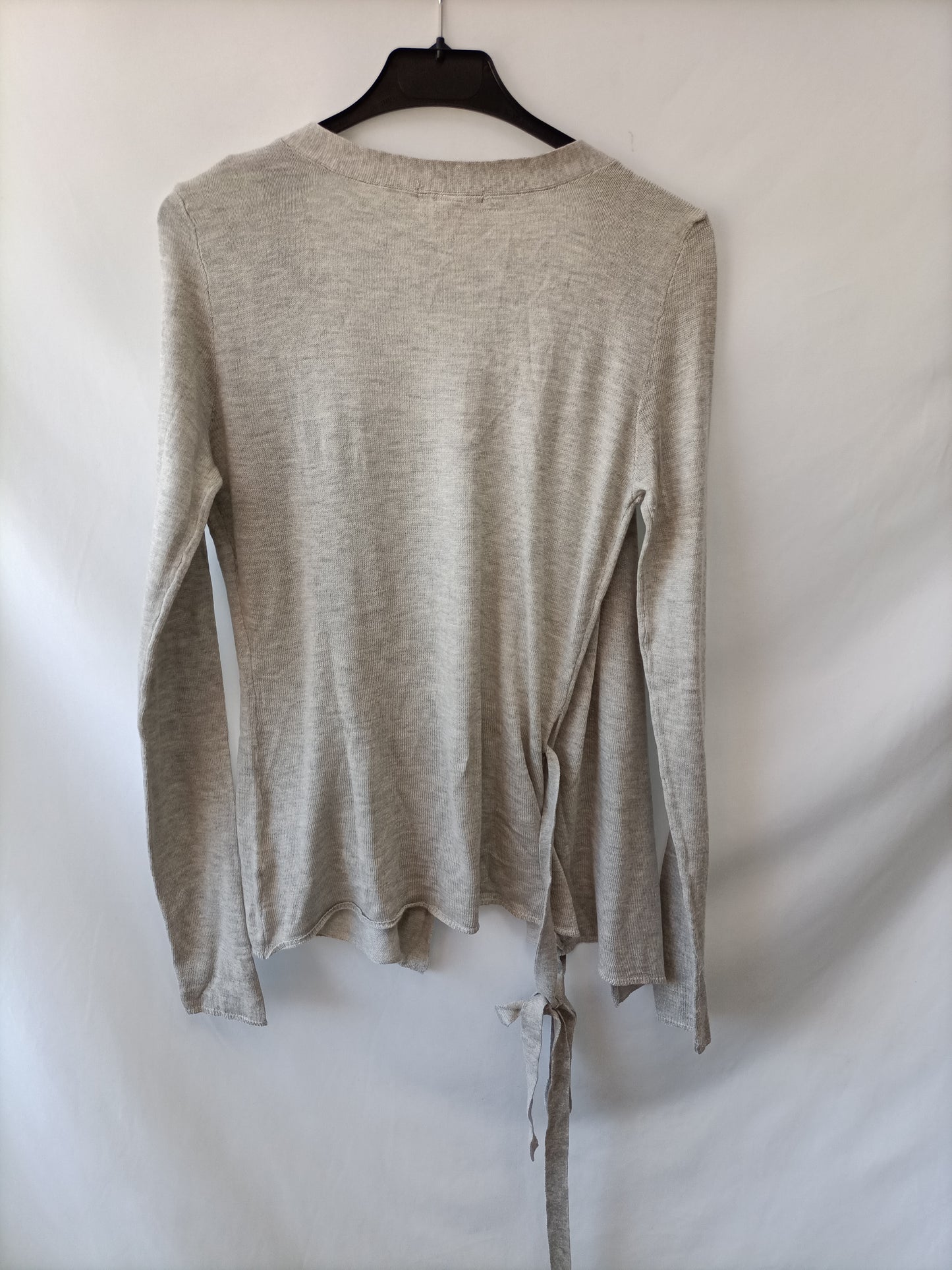 H&amp;M.Gray crossover sweater T.xs