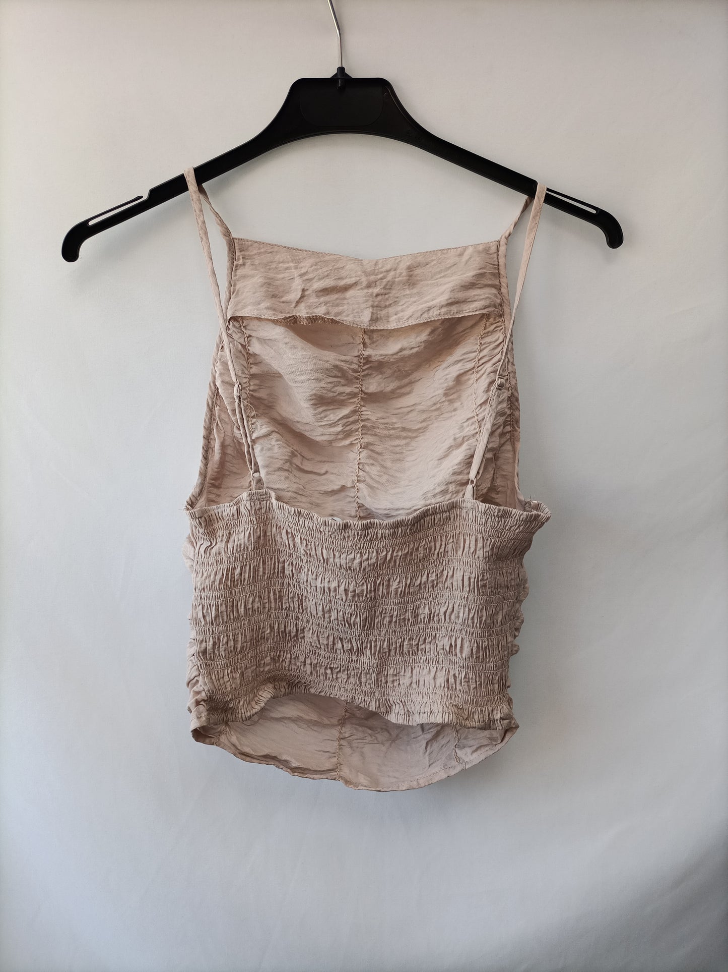 ZARA.Croptop beige efecto arrugado T.XS