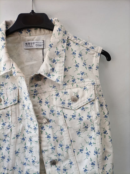 PRIMARK.Chaleco denim florecitas T.38