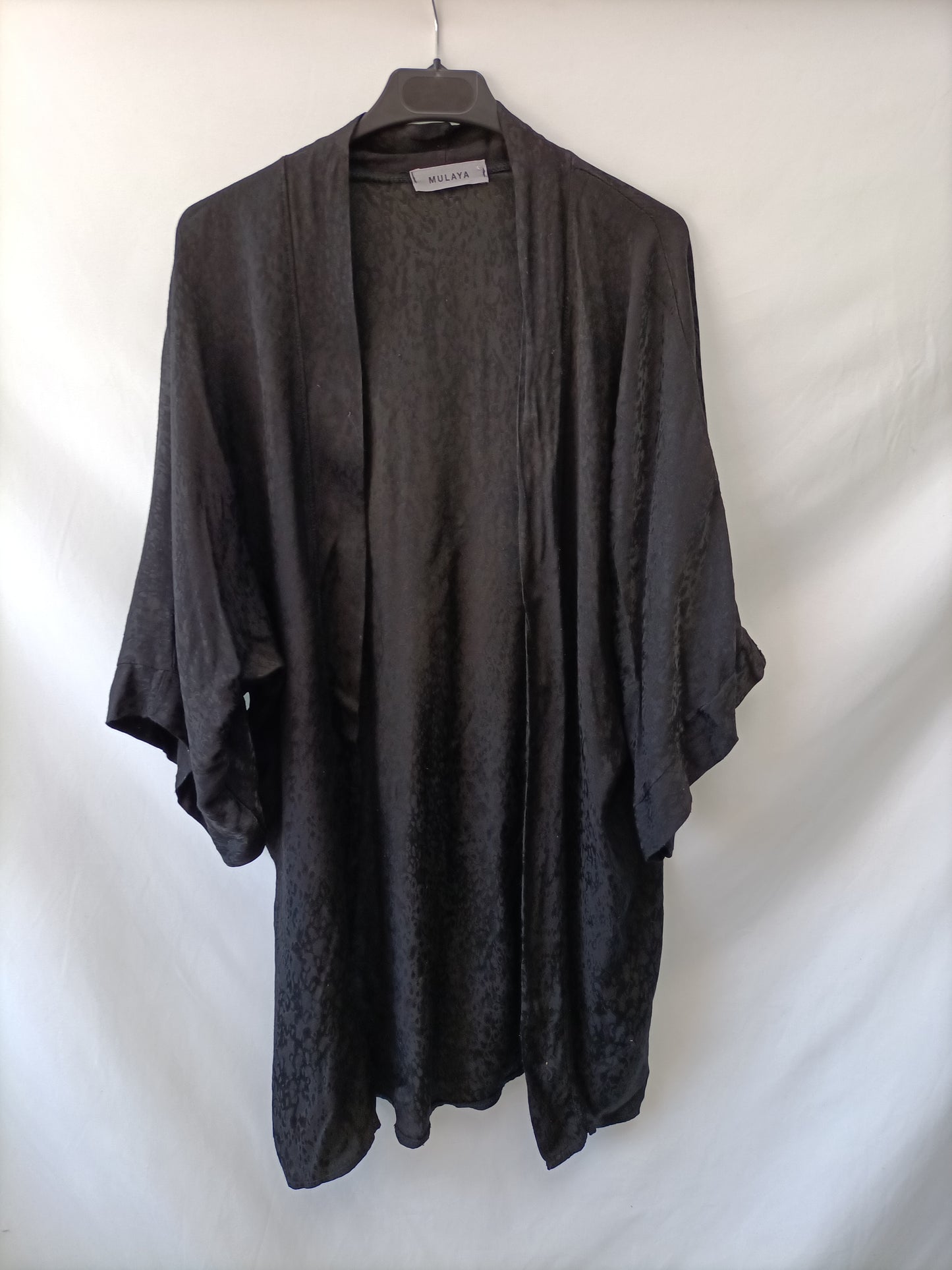 MULAYA.Kimono negro estampado satinado TU(s/m)