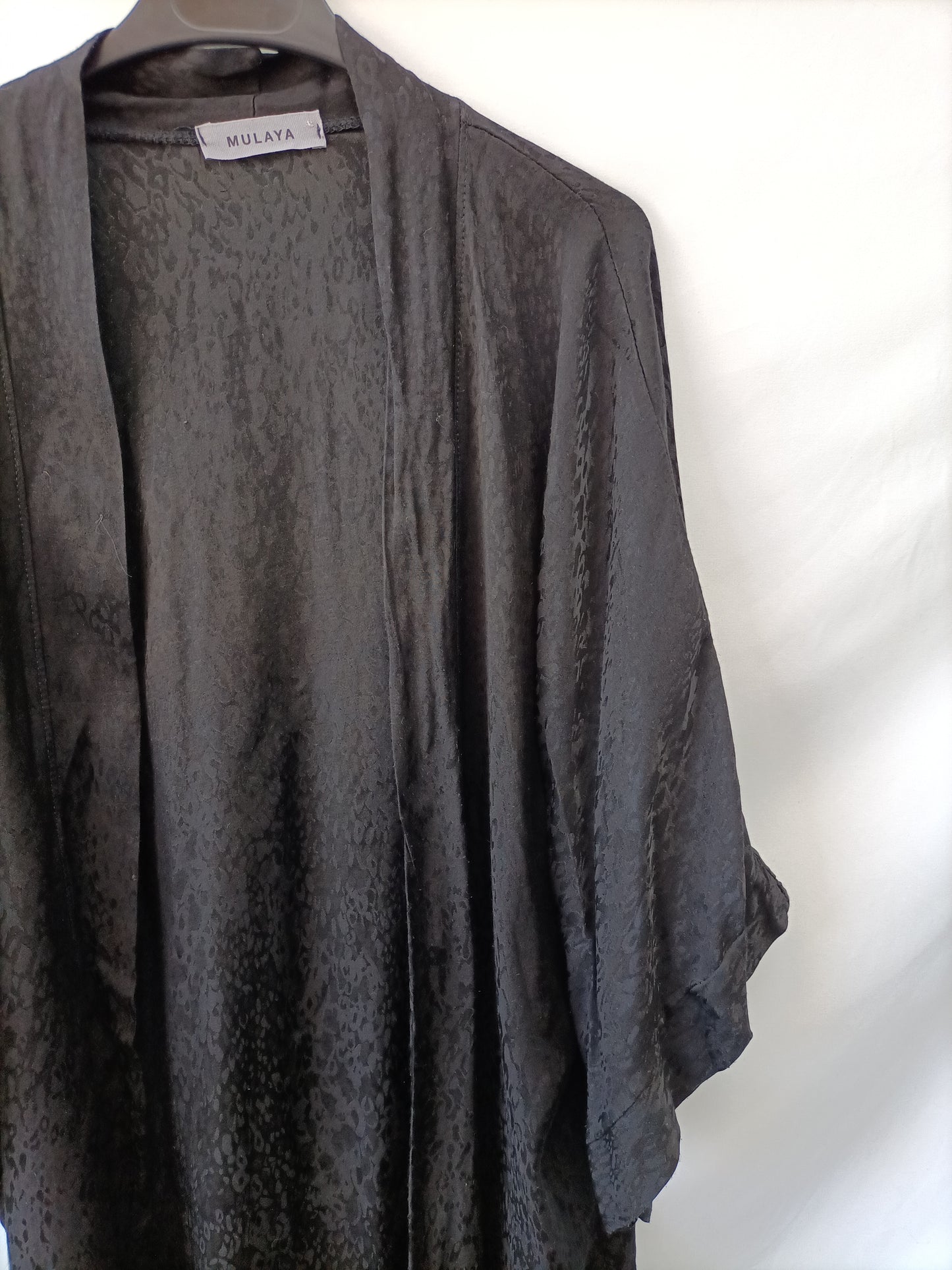 MULAYA.Kimono negro estampado satinado TU(s/m)