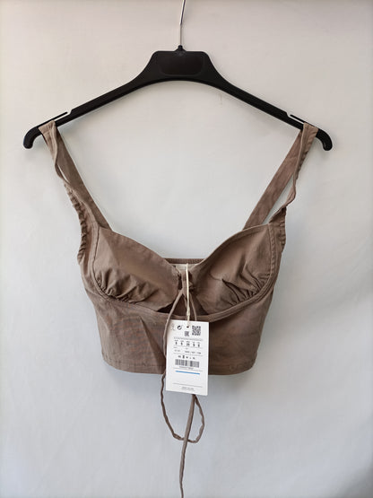 PULL&amp;BEAR.Beige TS elastic croptop