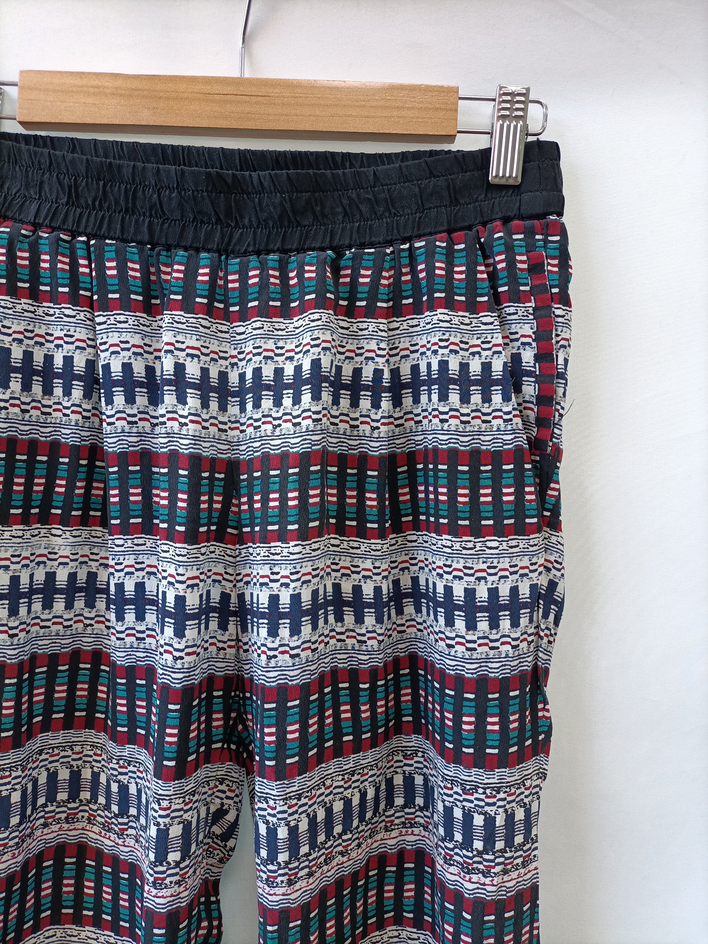 MAJE. Flowy trousers with ethnic print TS