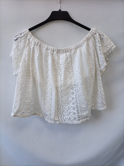 OYSHO. White lace top TM