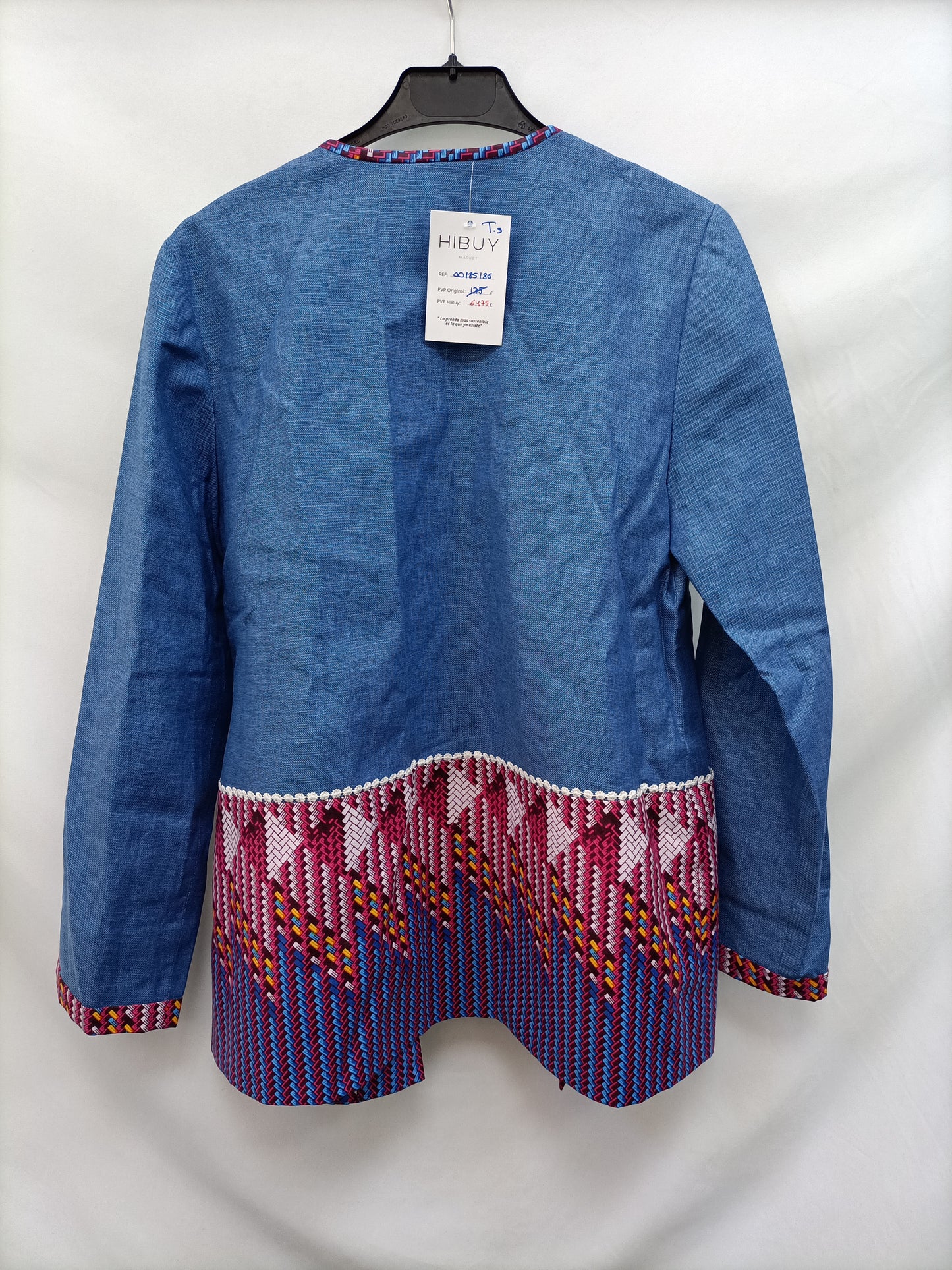 NOMADI DELUXE. Chaqueta azul estampada T.s