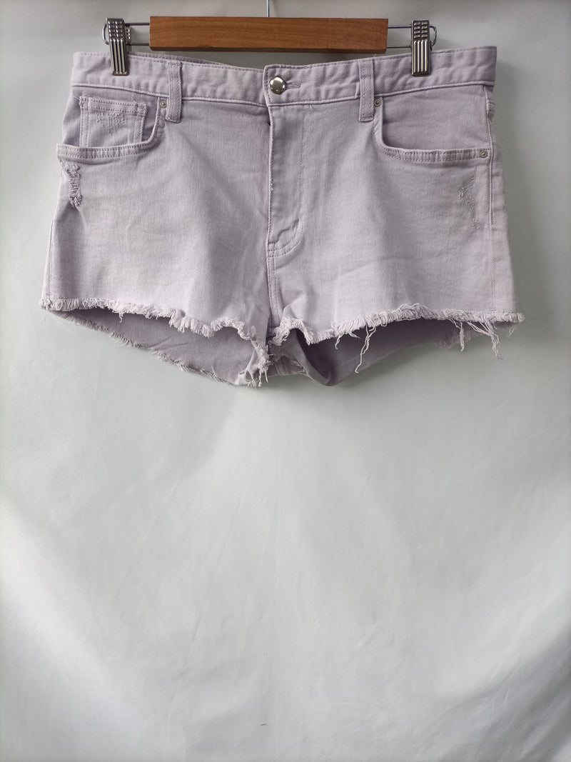 H&M. Shorts lila denim T.42