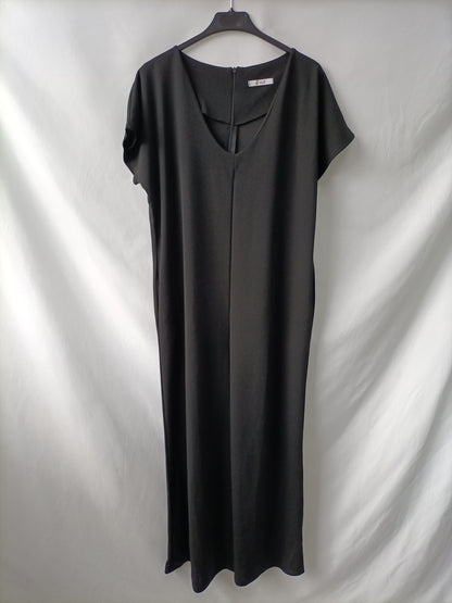 A&amp;B. Black Fluid Jumpsuit S.xl