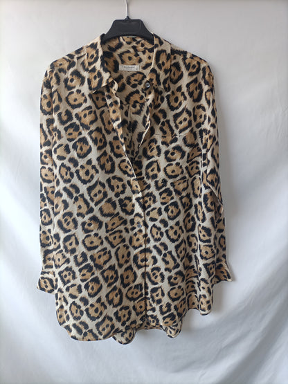 EQUIPMENT. Blusa animal print seda T.s