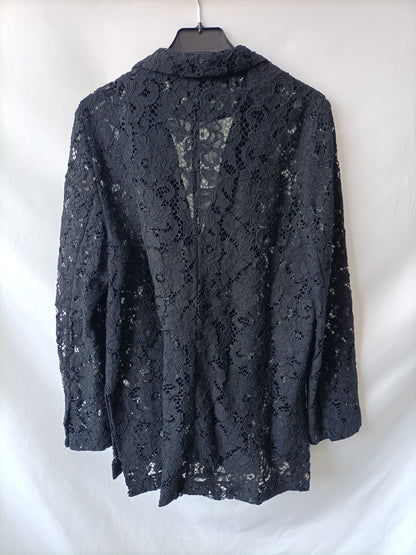 ZARA. Blazer negro encaje T.s