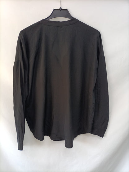 MASSCOB.Blusa negra seda T.xs (s/m)