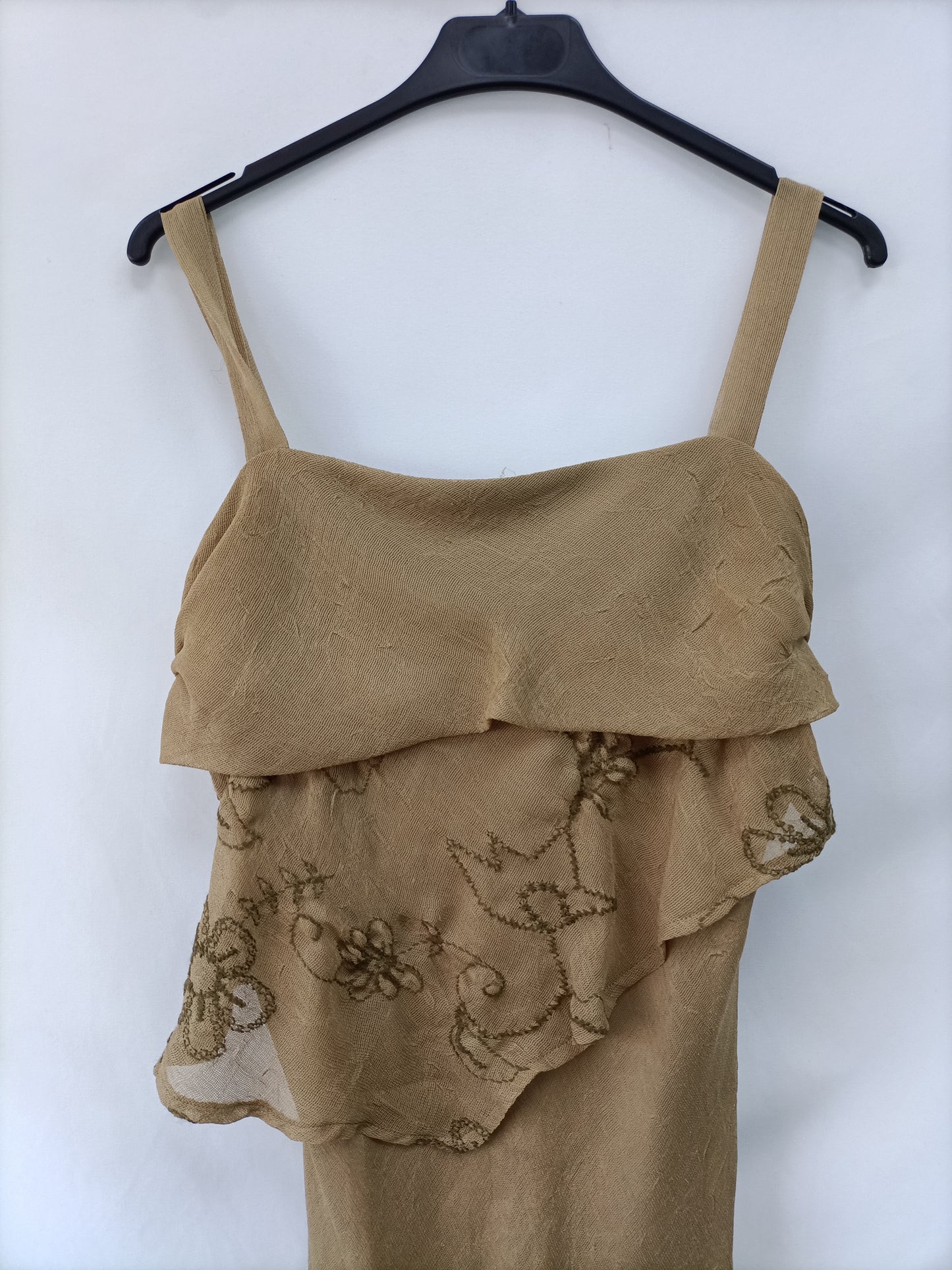 ANA GALDÓN. Long mesh dress + pashmina size 44