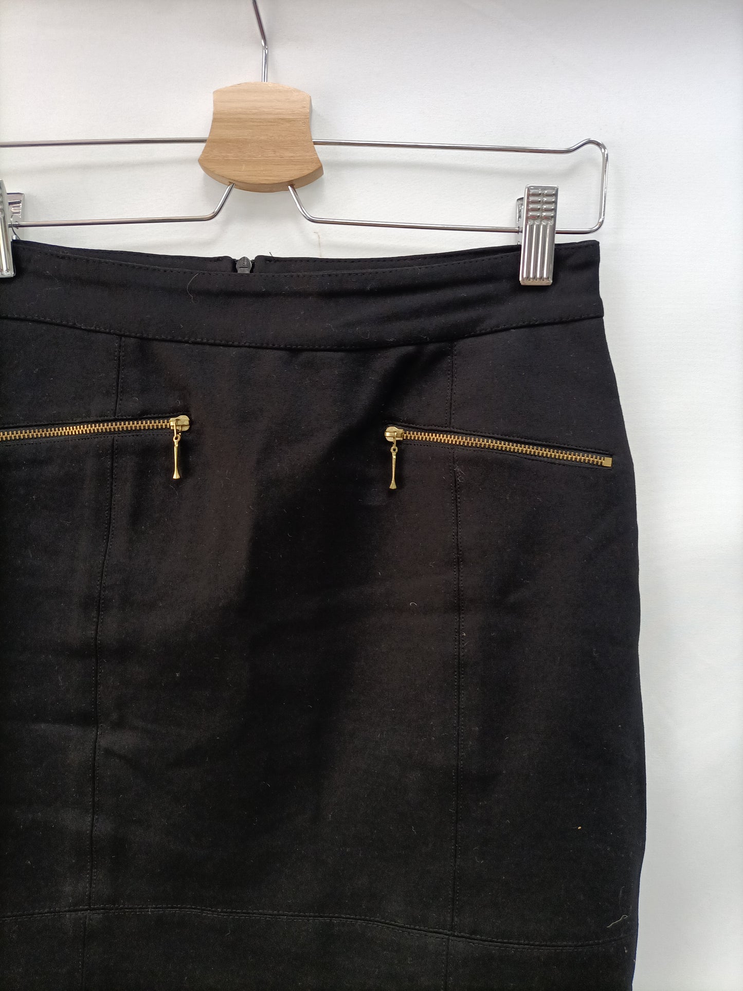 TINTORETTO. Falda negra ajustada T.38